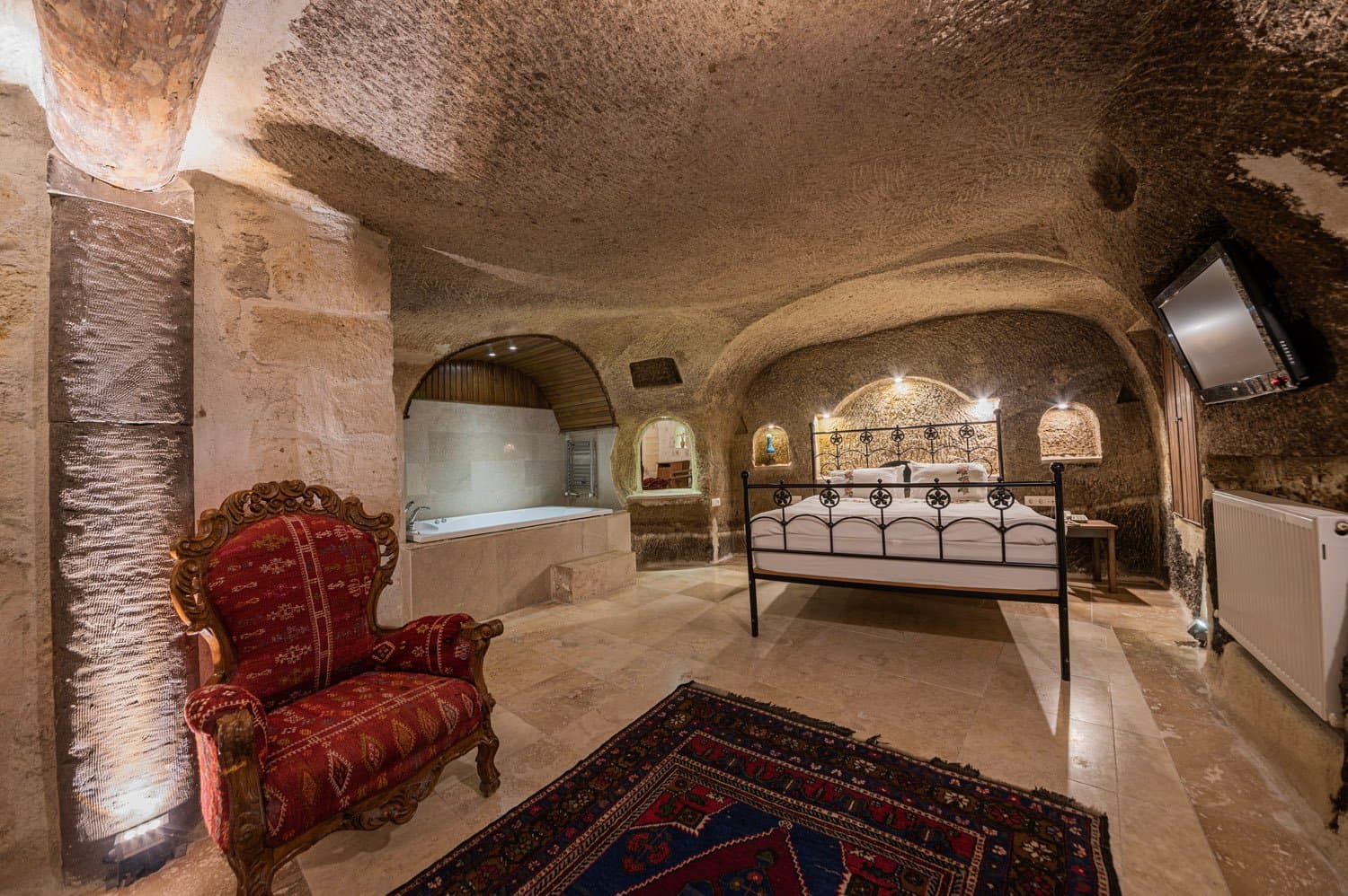 Romantic Cave Room at Konak Bezirhane